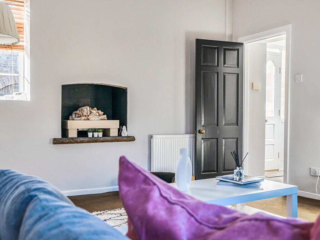 1393049-4-6945413...