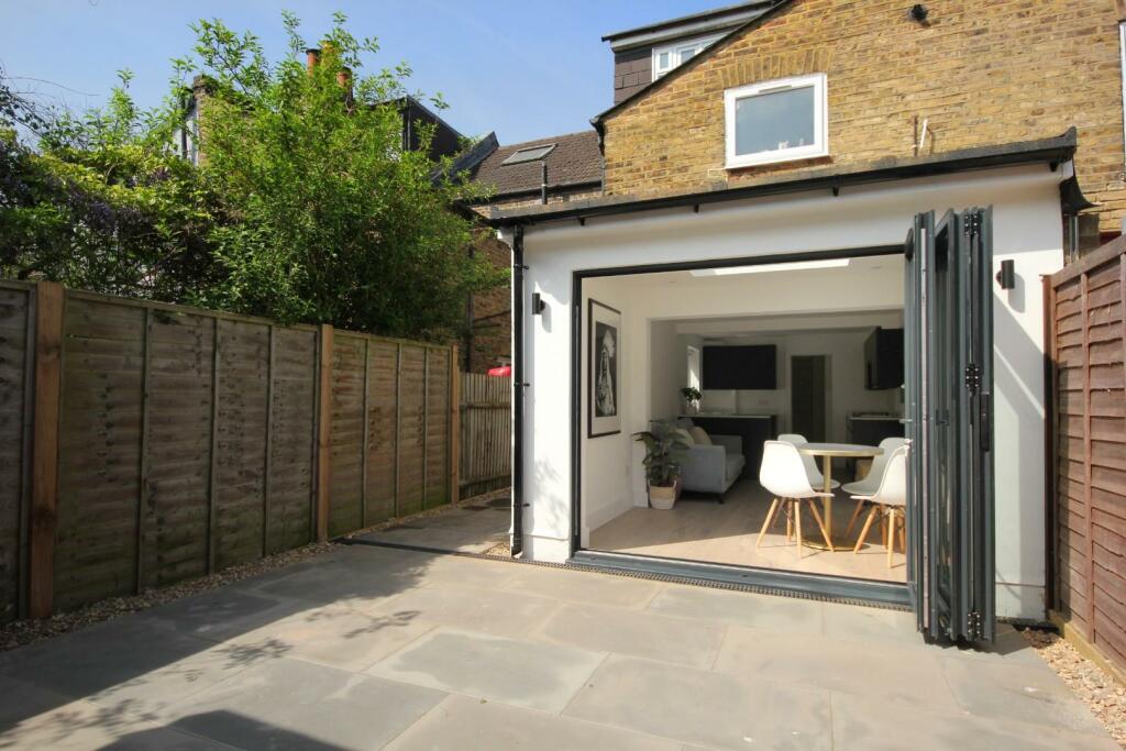 GV- GFF 11 Connaught Rd (23).jpg