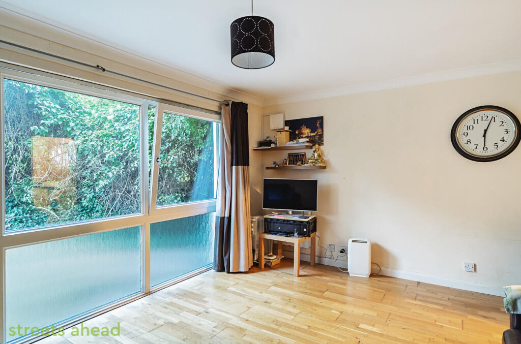 33f33c5a-dd68-4c3...