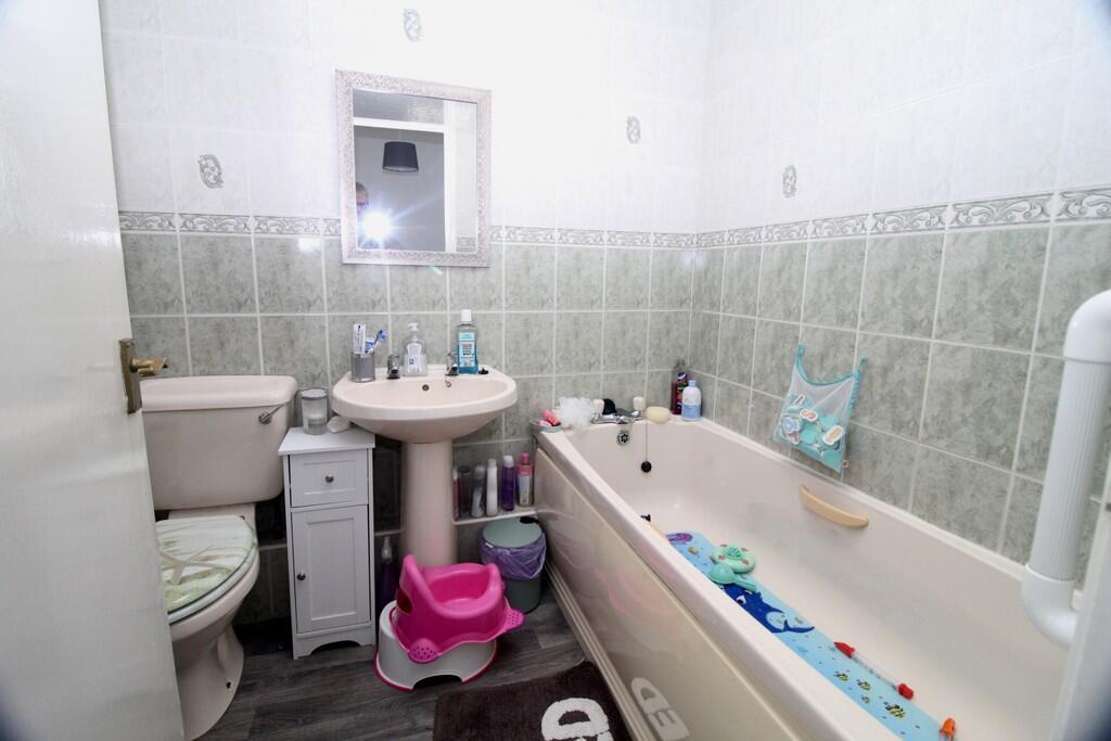 2FCEA2D7-AB0A-41B...