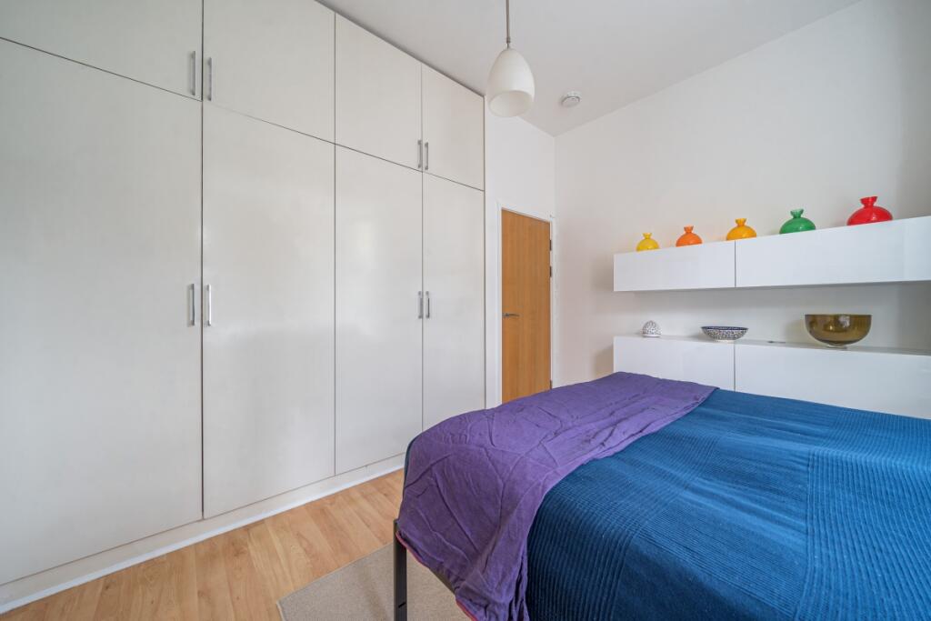 1359907-15-68de93...