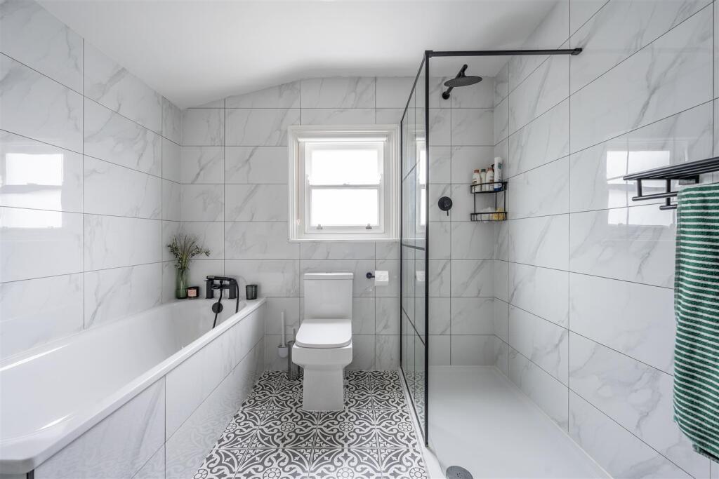 Vansittart Road, E11