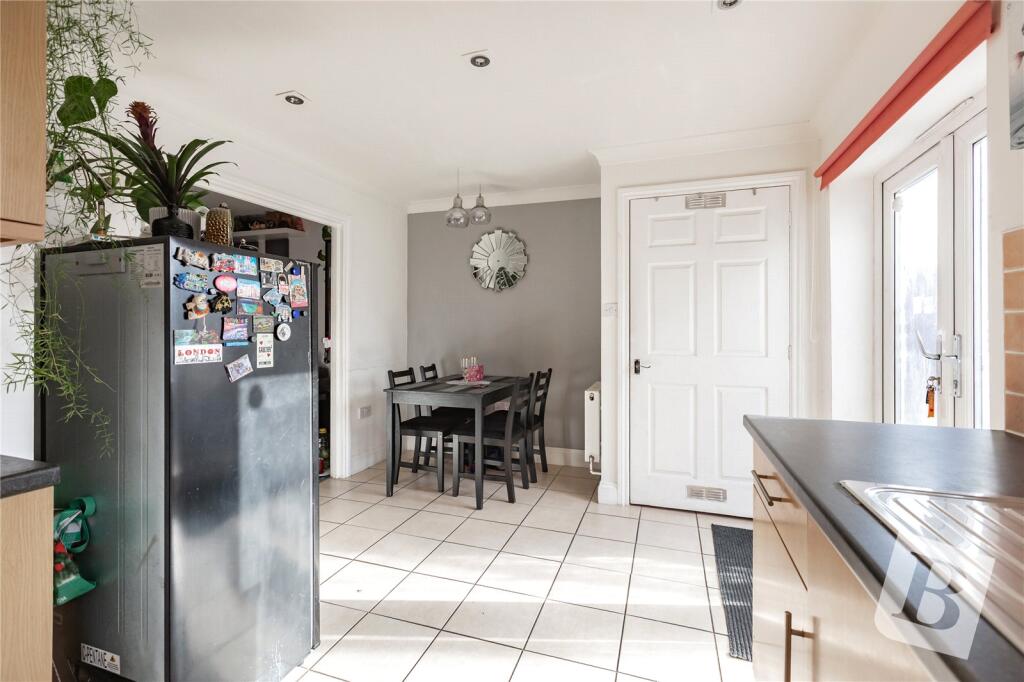 Kitchen / Dining