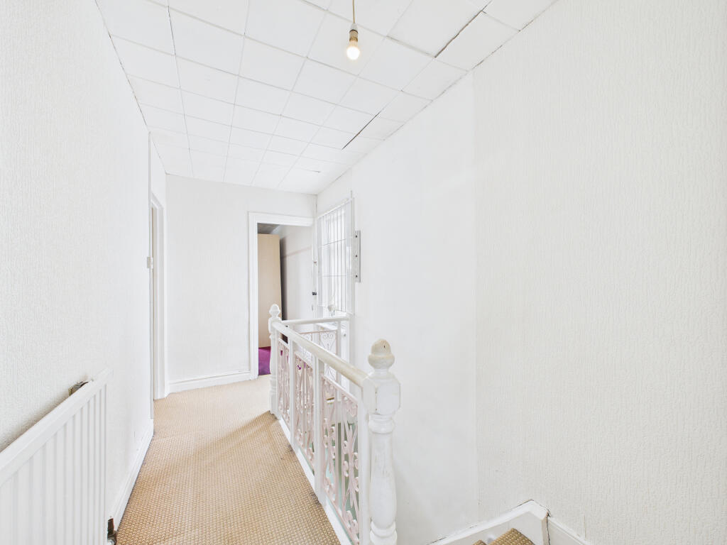 CAM02909G0-PR0430-STILL003