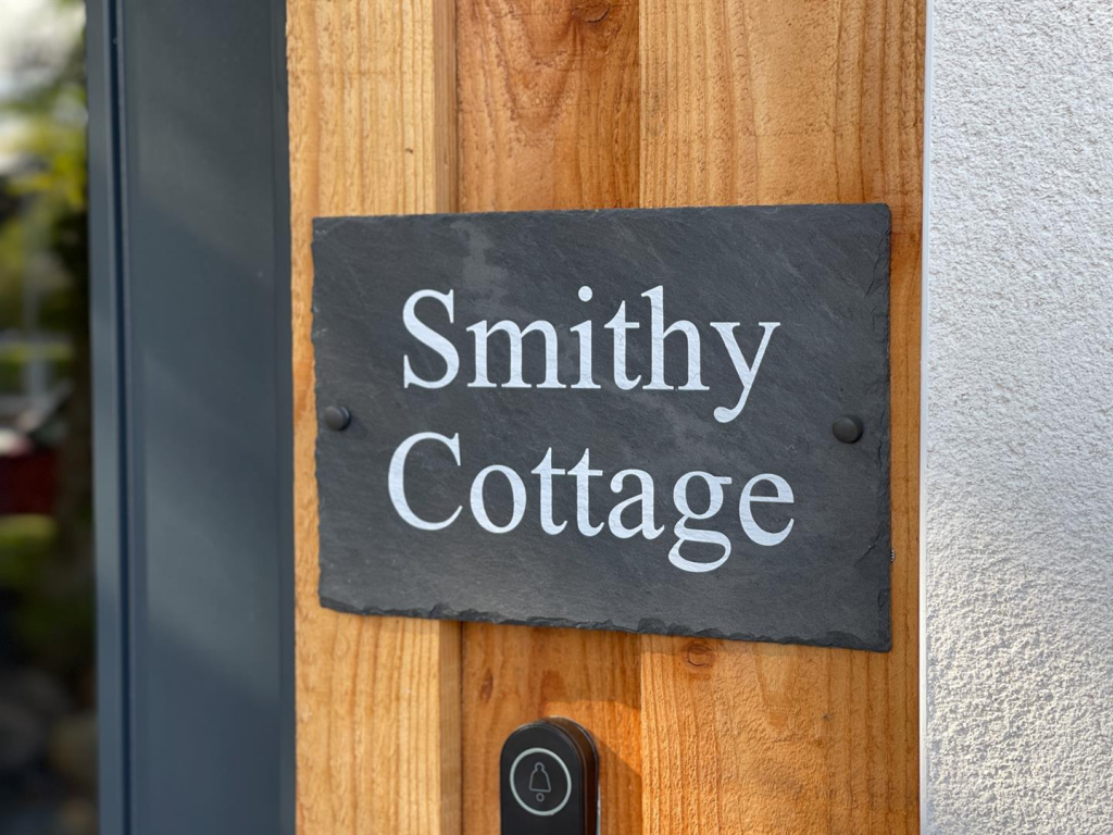 Smithy Cottage-19.png