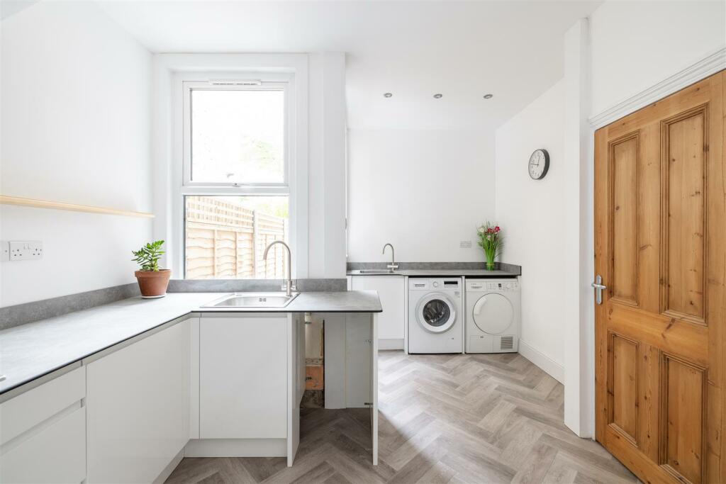 Beacontree E11