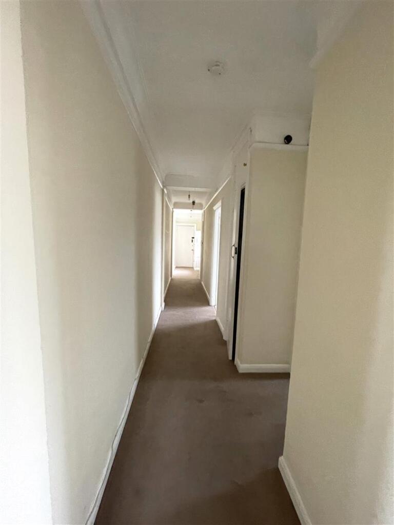 hallway.jpg