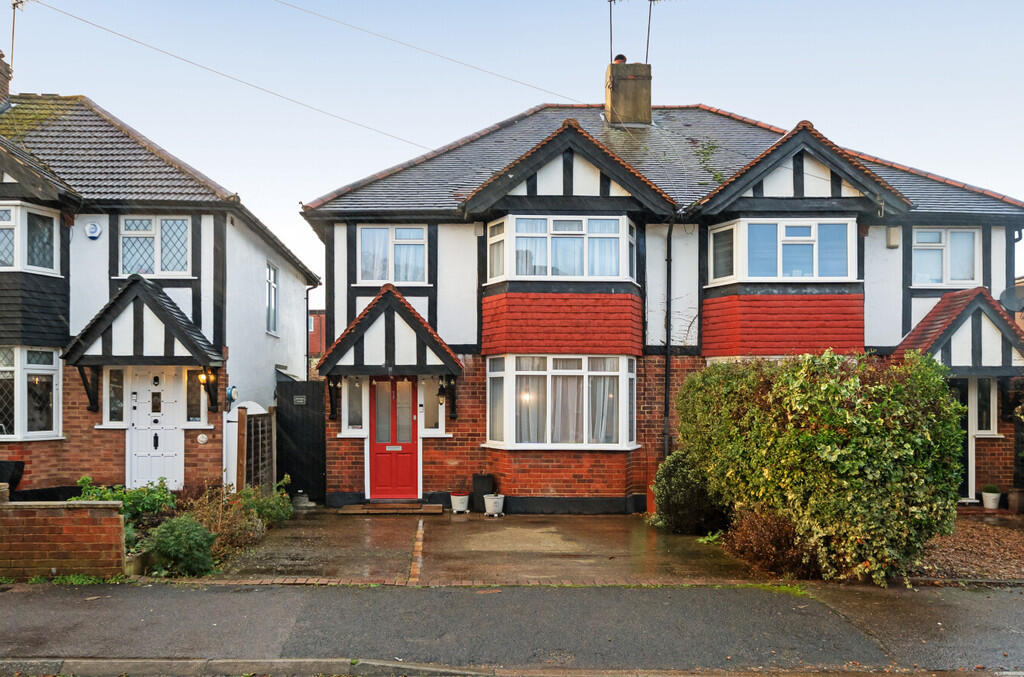 6798963963e70-l-1...