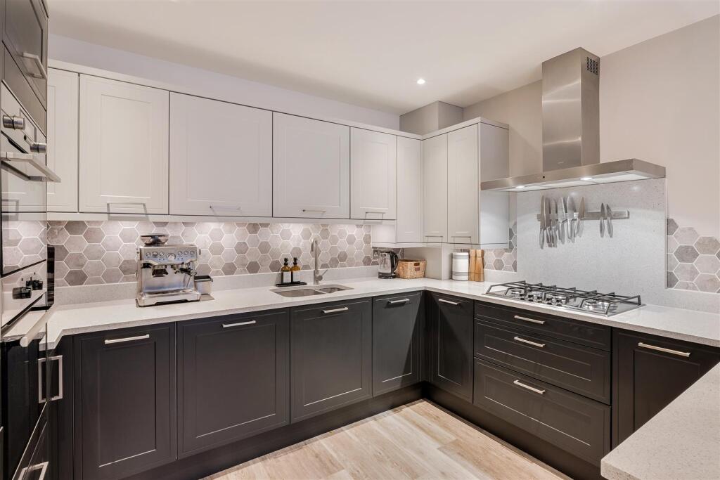 ALL SAINTS GARDENS (24).jpg