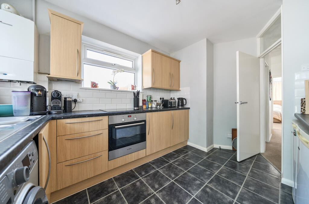 1361523-12-68da76...