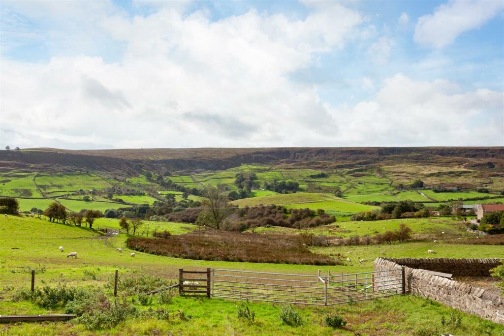 2 Hill Houses-15 - Blue Sky.jpg