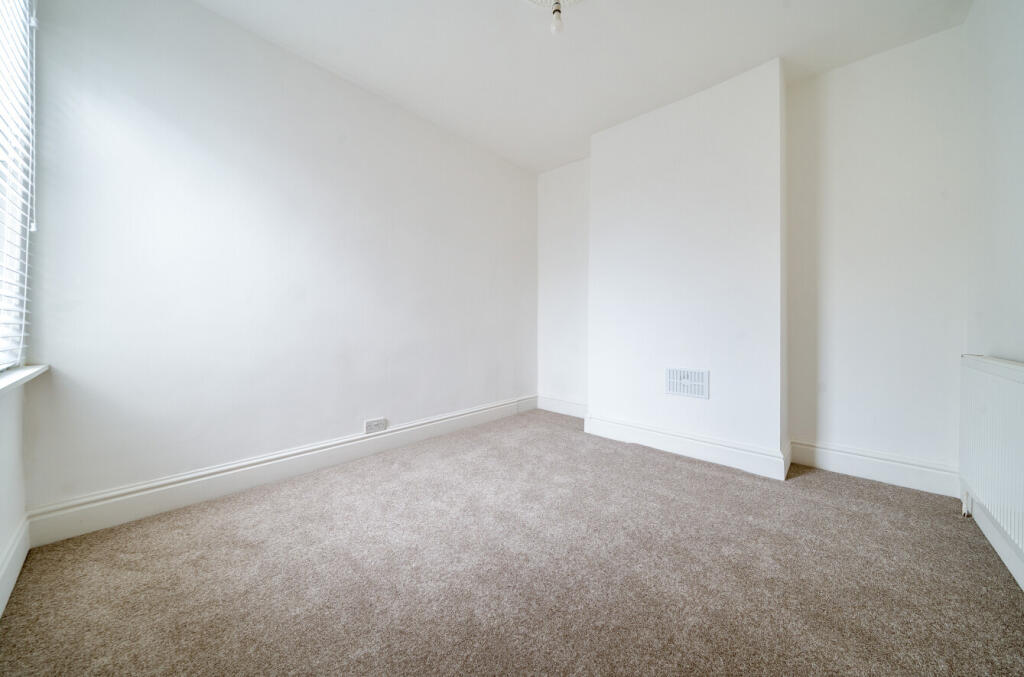 1328835-12-6880c0...