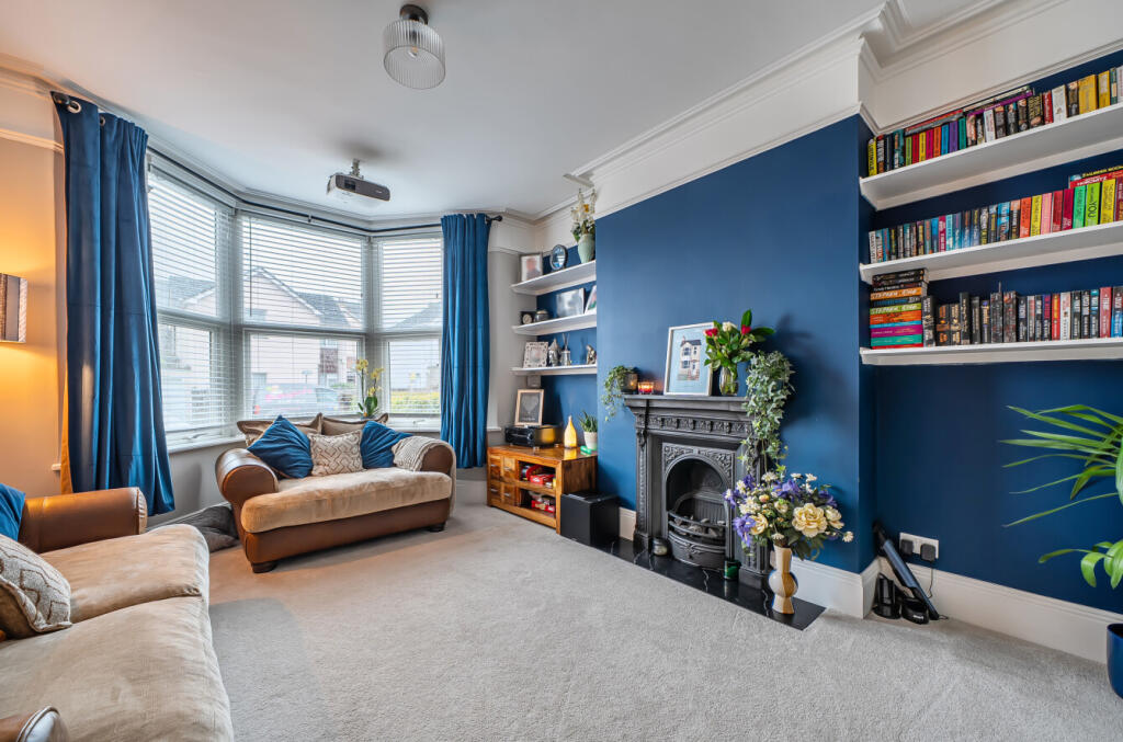 1386385-14-692d9b...