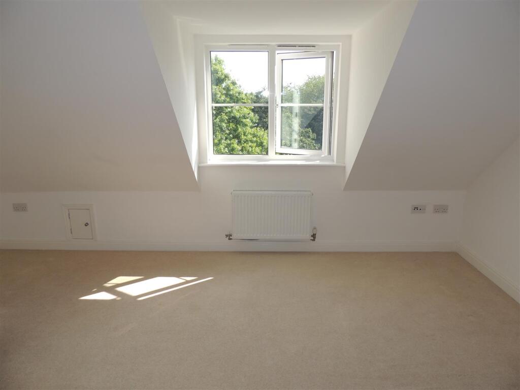 Kitchen / Lounge / Diner