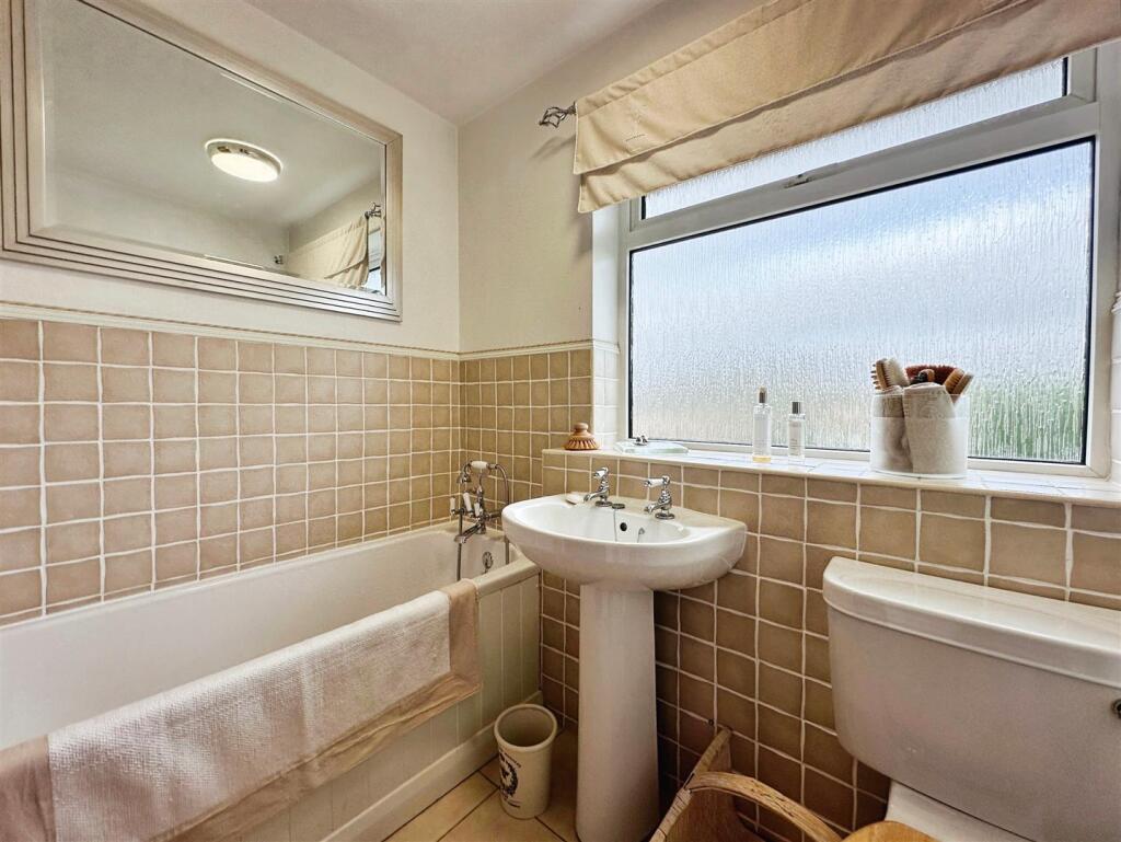 fd3836e5-image_picker_719E4B38-8071-4C76-A590-6910