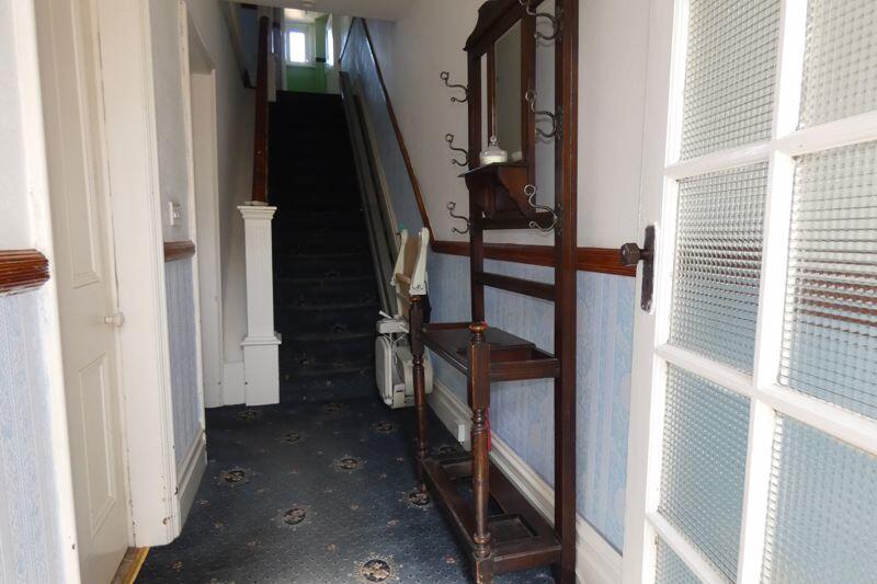 Vestibule/Entrance Hallway