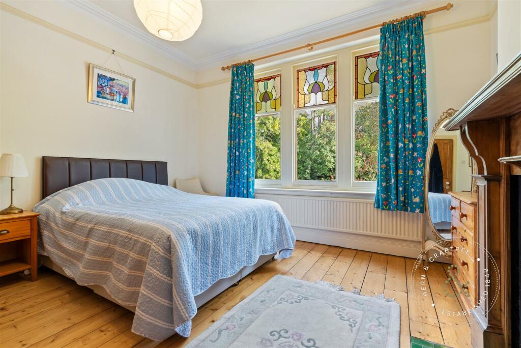 Ninian Road, Roath, Hern Crabtree (42).jpg