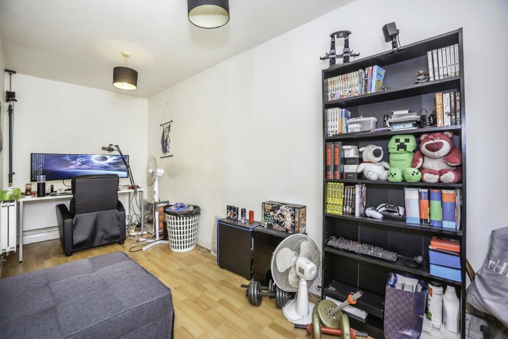 Bedroom 1 (Ground Floor)