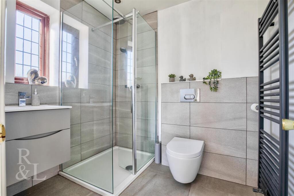 5 Killerton Park Drive (16).jpg