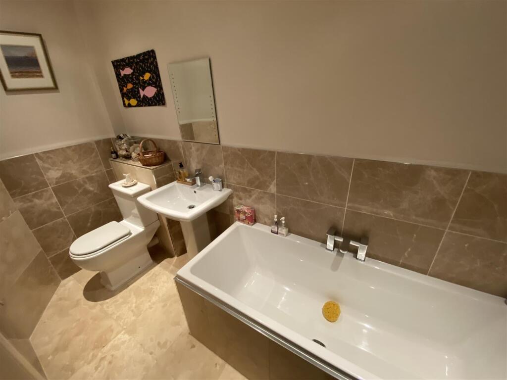 Bramleys Estate Agents - The Orchards - Bellstring