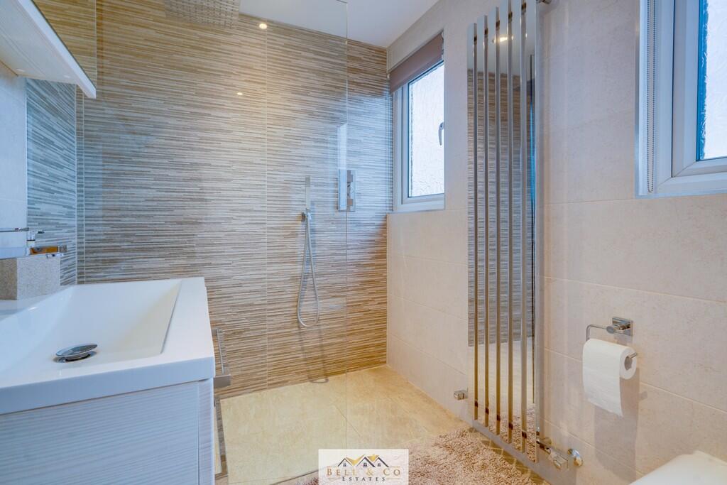 Bathroom 1-3