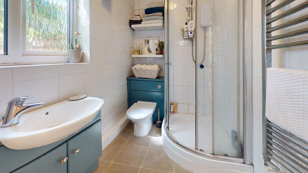 Bathroom - angle ...