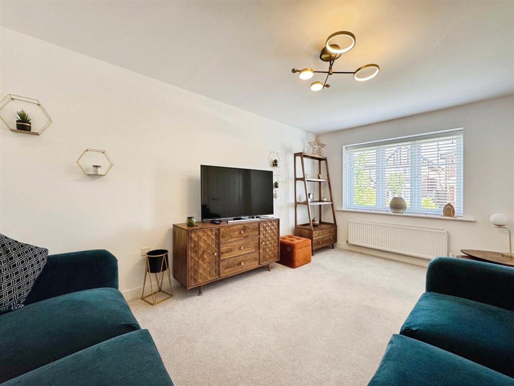 d7b2dc61--444F-80C4-C1E6181C8291-18337-000008D6051