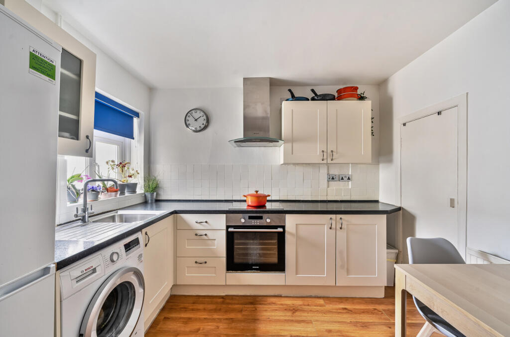 1296824-13-682dec...