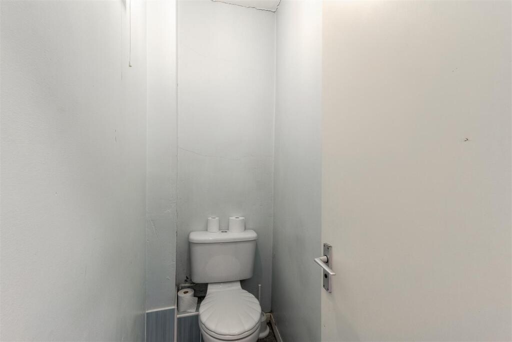 No 5a - WC