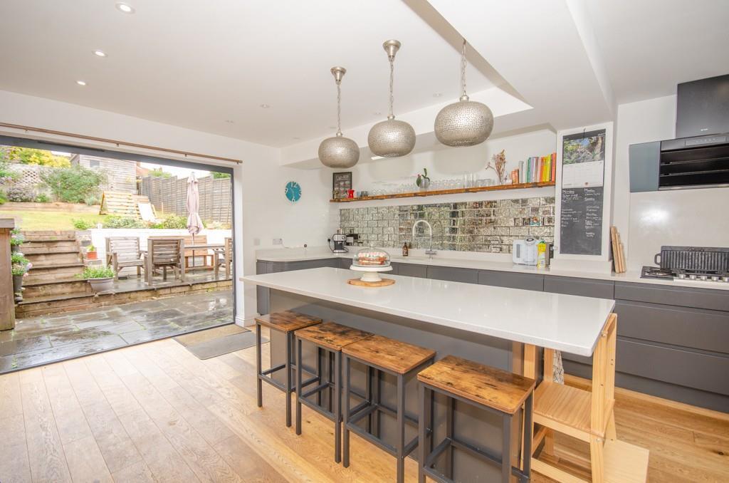 Kitchen-diner pic 4.jpg