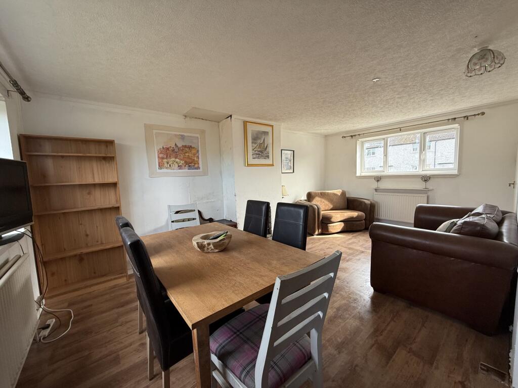 8 Mossgiel Avenue, Dumfries, DG2 9EA - Braidwoods 