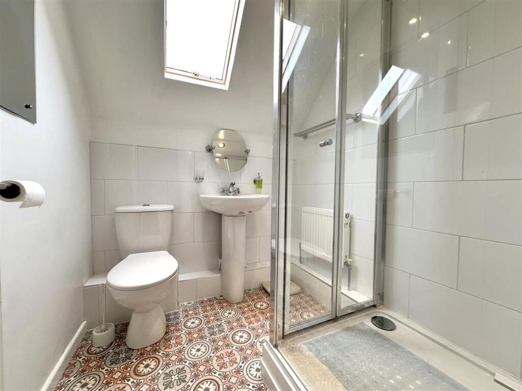 Stylish Shower Room 362