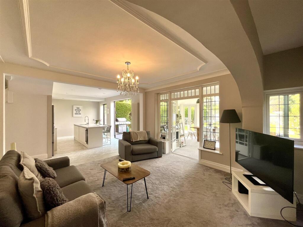 Living Area Aspect 2