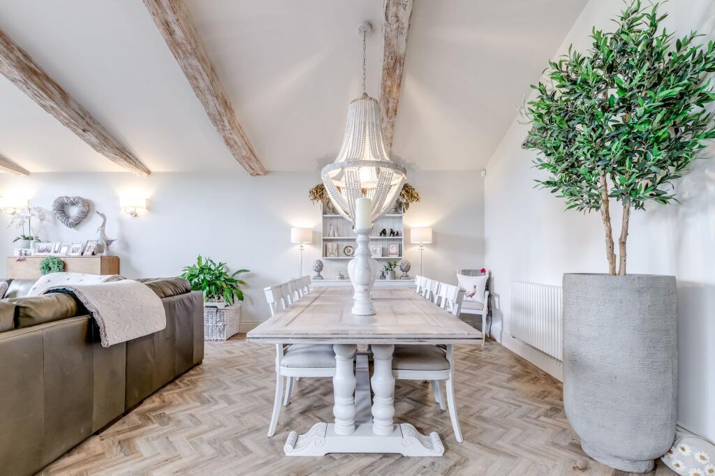 Lounge / Diner / Kitchen