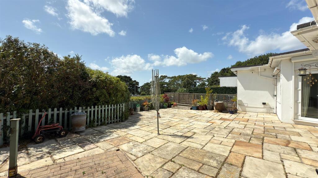 HARBOUR CLOSE -01.jpg