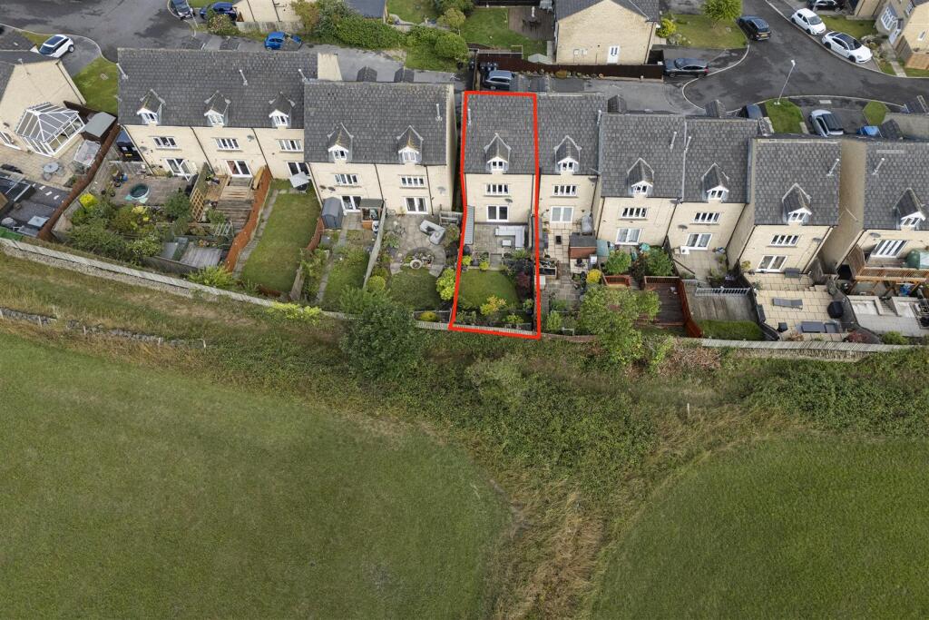 Bramleys Estate Agents - High Bank Close - Elland 