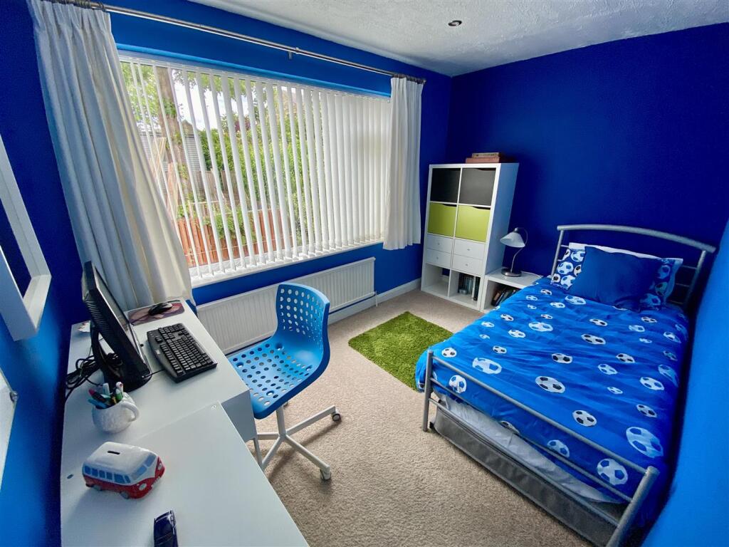 Bramleys Estate Agents - Overhall Park - Mirfield 