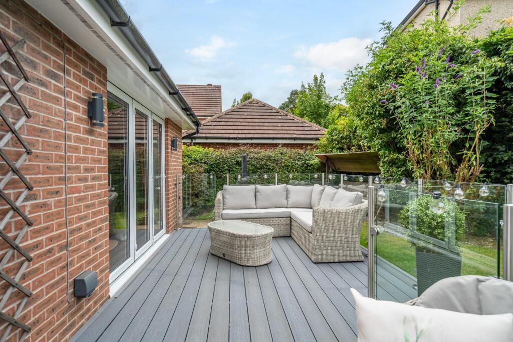 manor farm close-25.jpg