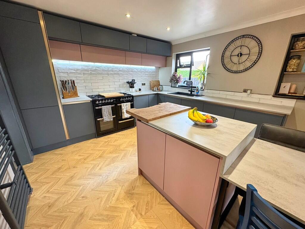 Kitchen from side