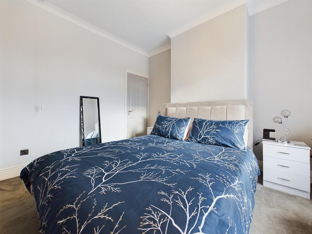 CAM04273G0-PR0067...