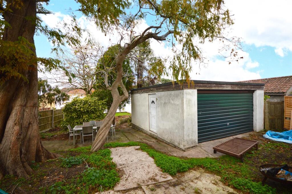 Double Garage