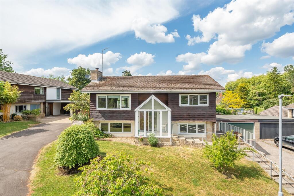 2 Pigeon Hill, Tiffield