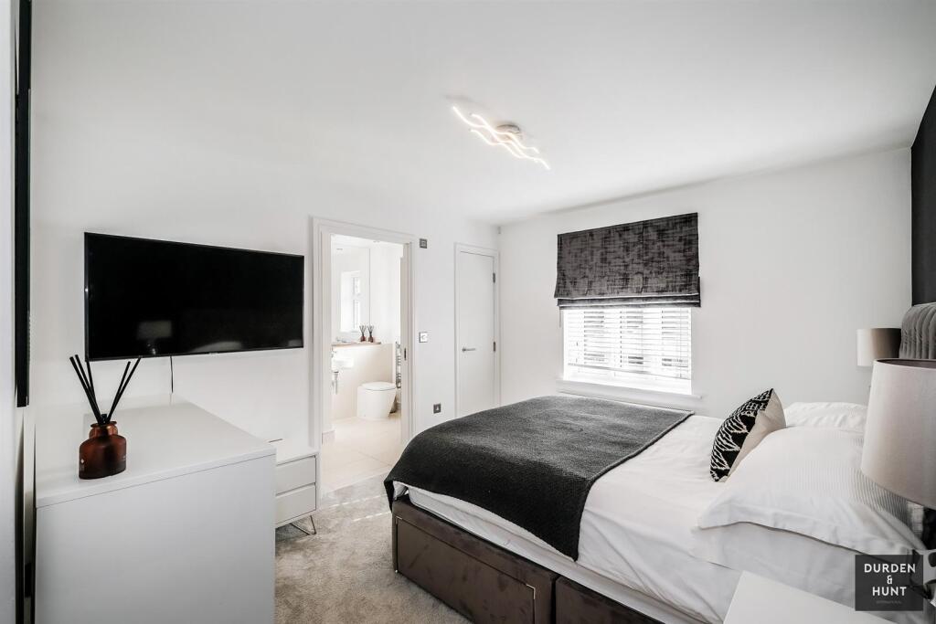 Roding Court