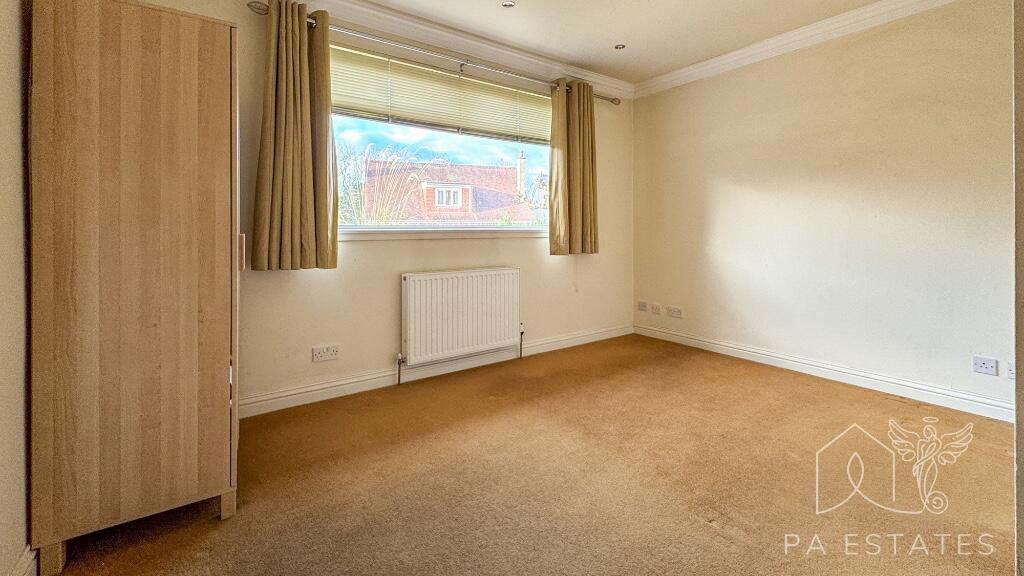 Ground bedroom.