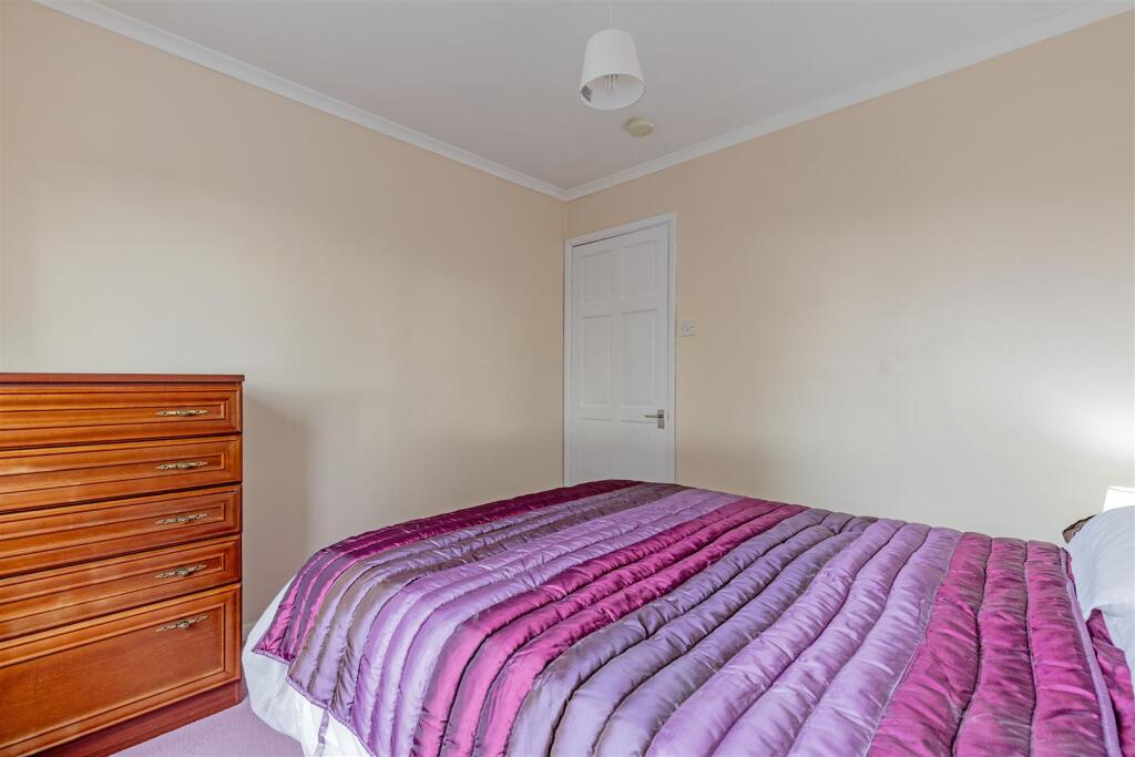 Bedroom 3-2.jpg