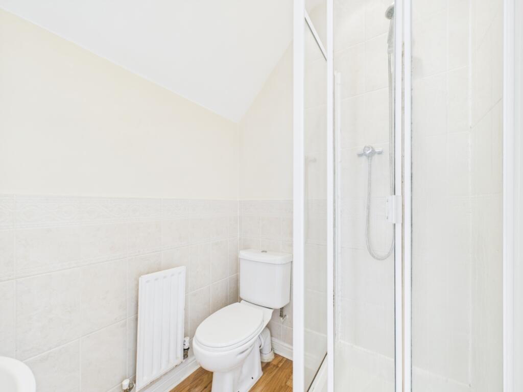 CAM01740G0-PR0348-STILL006