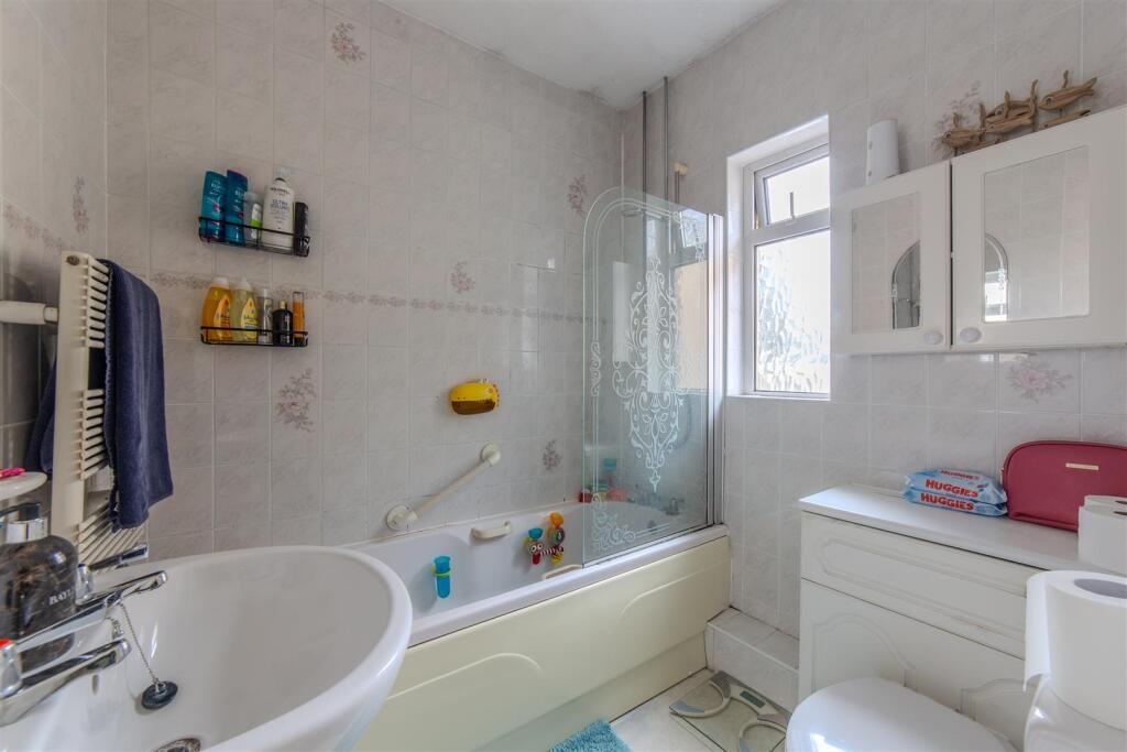 15 Beechcroft Road-6.jpg