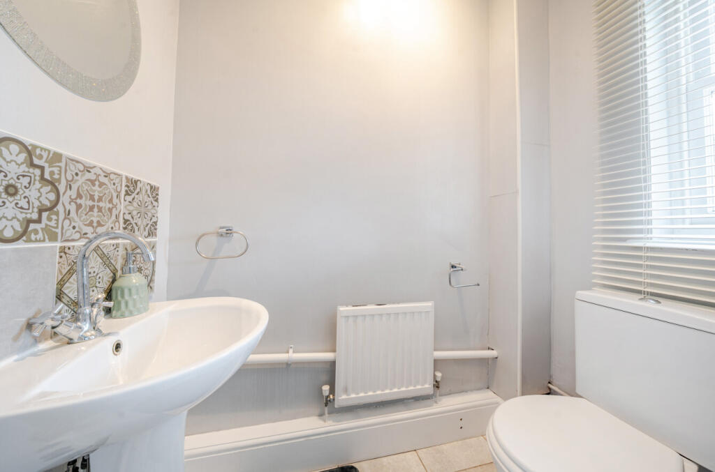 1333646-7-68948ec...