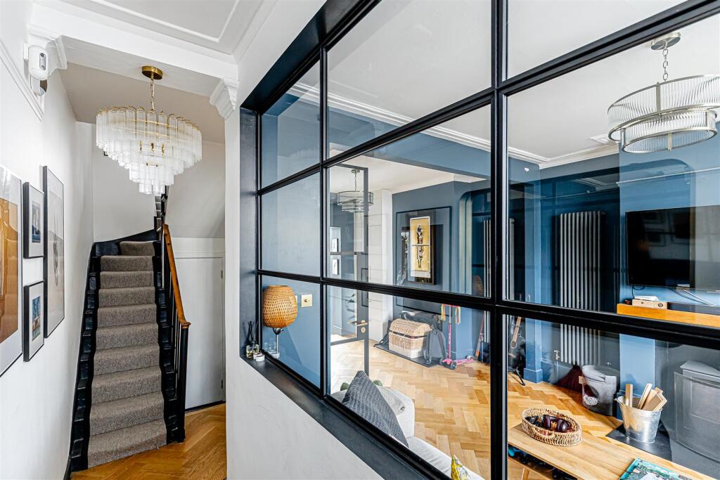 Tottenham Rd (14).jpg