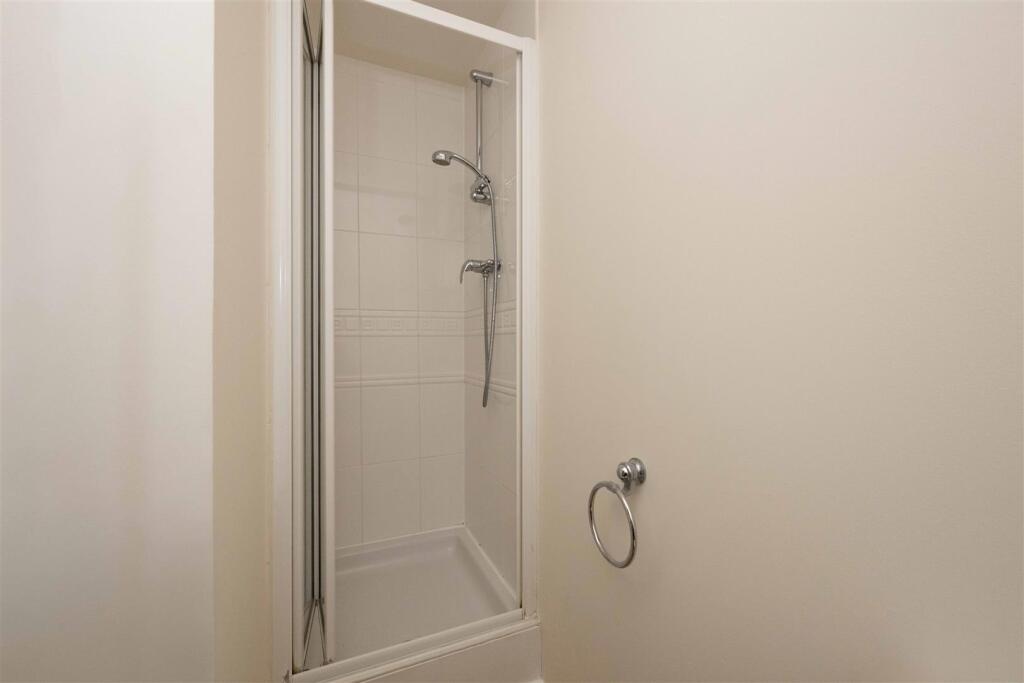 181225  Freestone Way Corsham    013.JPG
